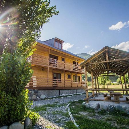 Guesthouse Gio Kashveti Exteriér fotografie