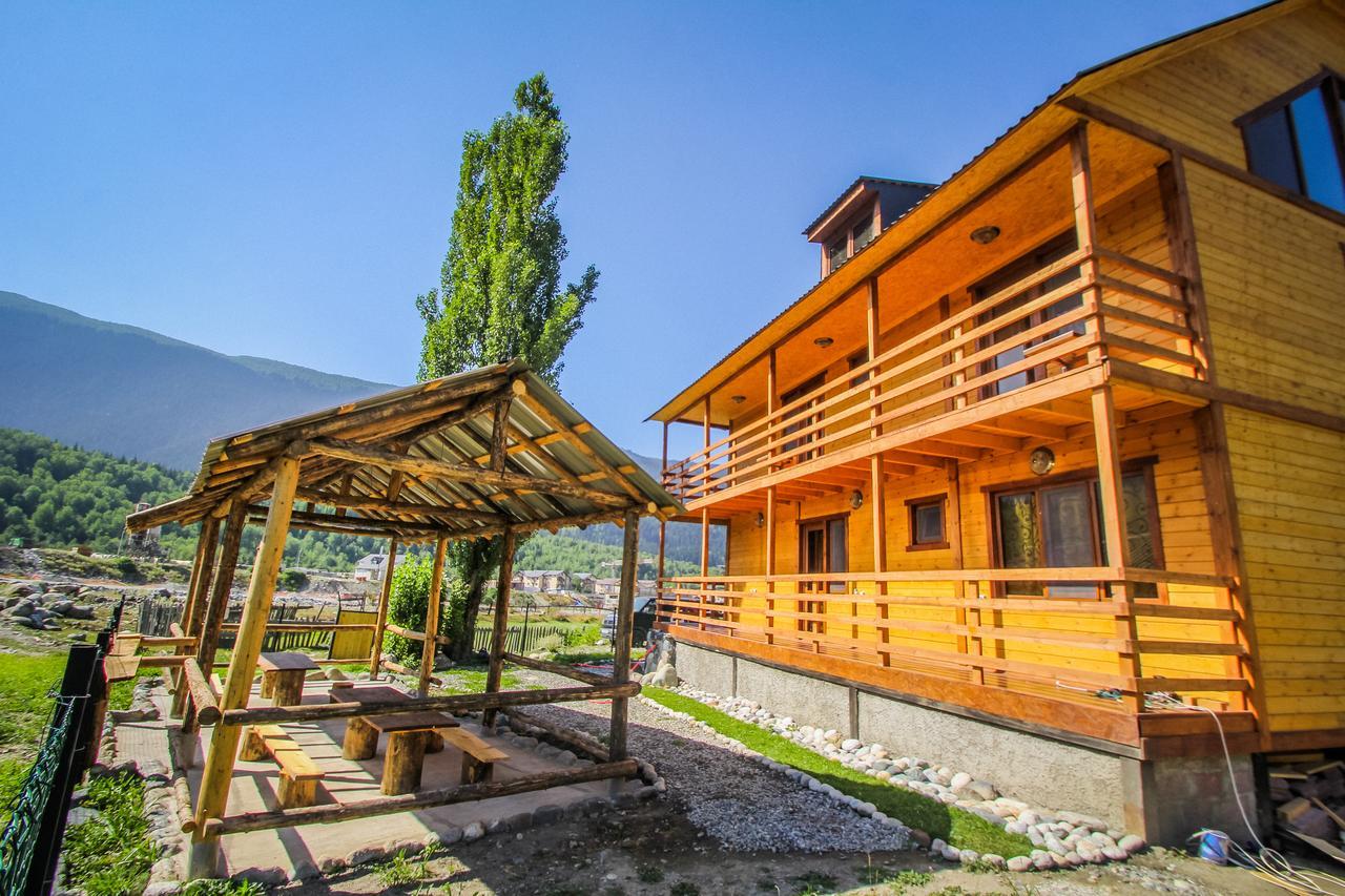 Guesthouse Gio Kashveti Exteriér fotografie