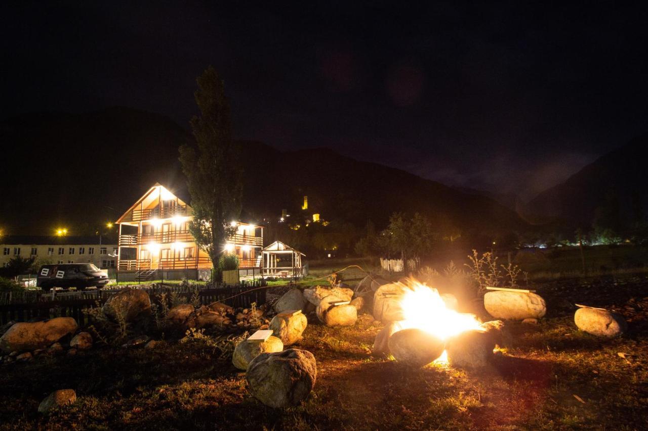 Guesthouse Gio Kashveti Exteriér fotografie